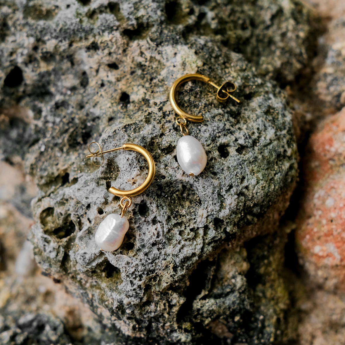 Eleganckie kolczyki z perłą złote 14k