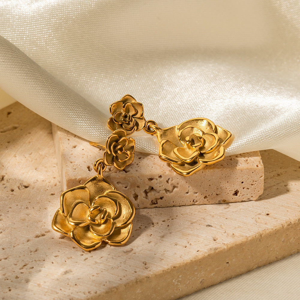 Złote kolczyki kwiatowe 18k eleganckie Thelma