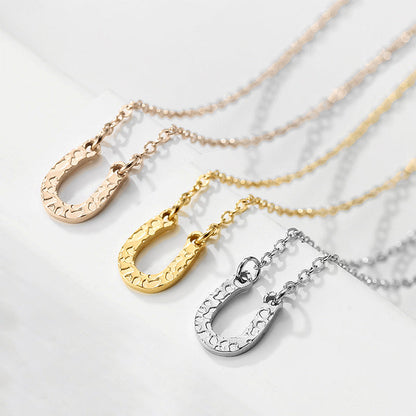 Naszyjnik w kształcie podkowy Lamia