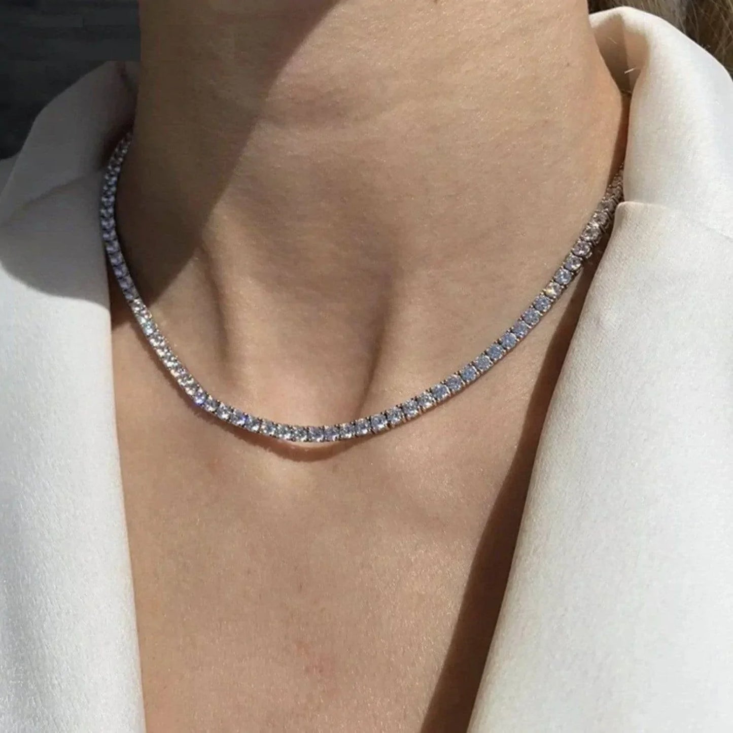 Naszyjnik z łańcuszkiem tenisowym