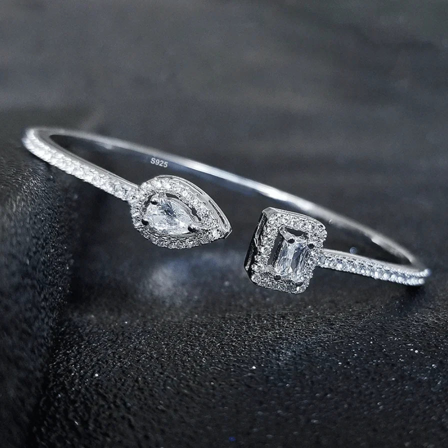 Bransoletka z pereł Cassandra