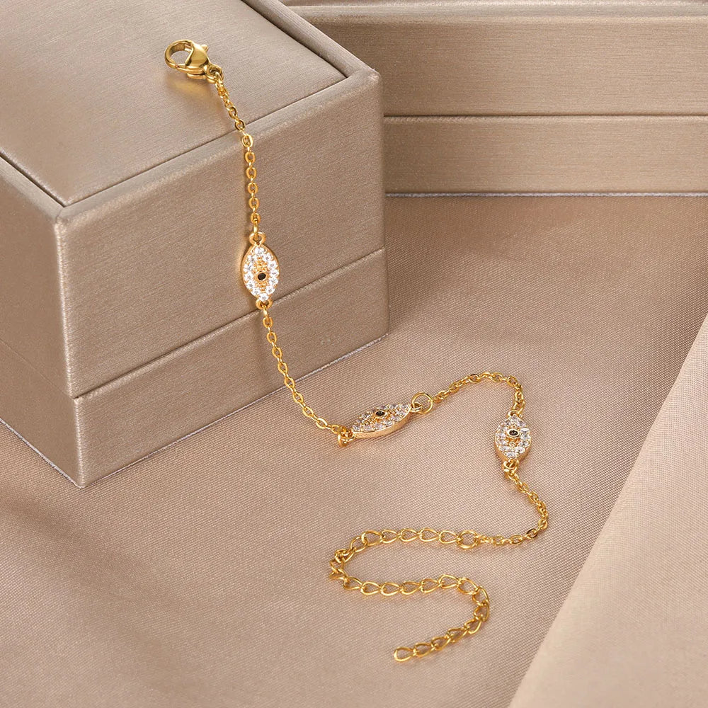 Bransoletka Oko Złego z diamentami