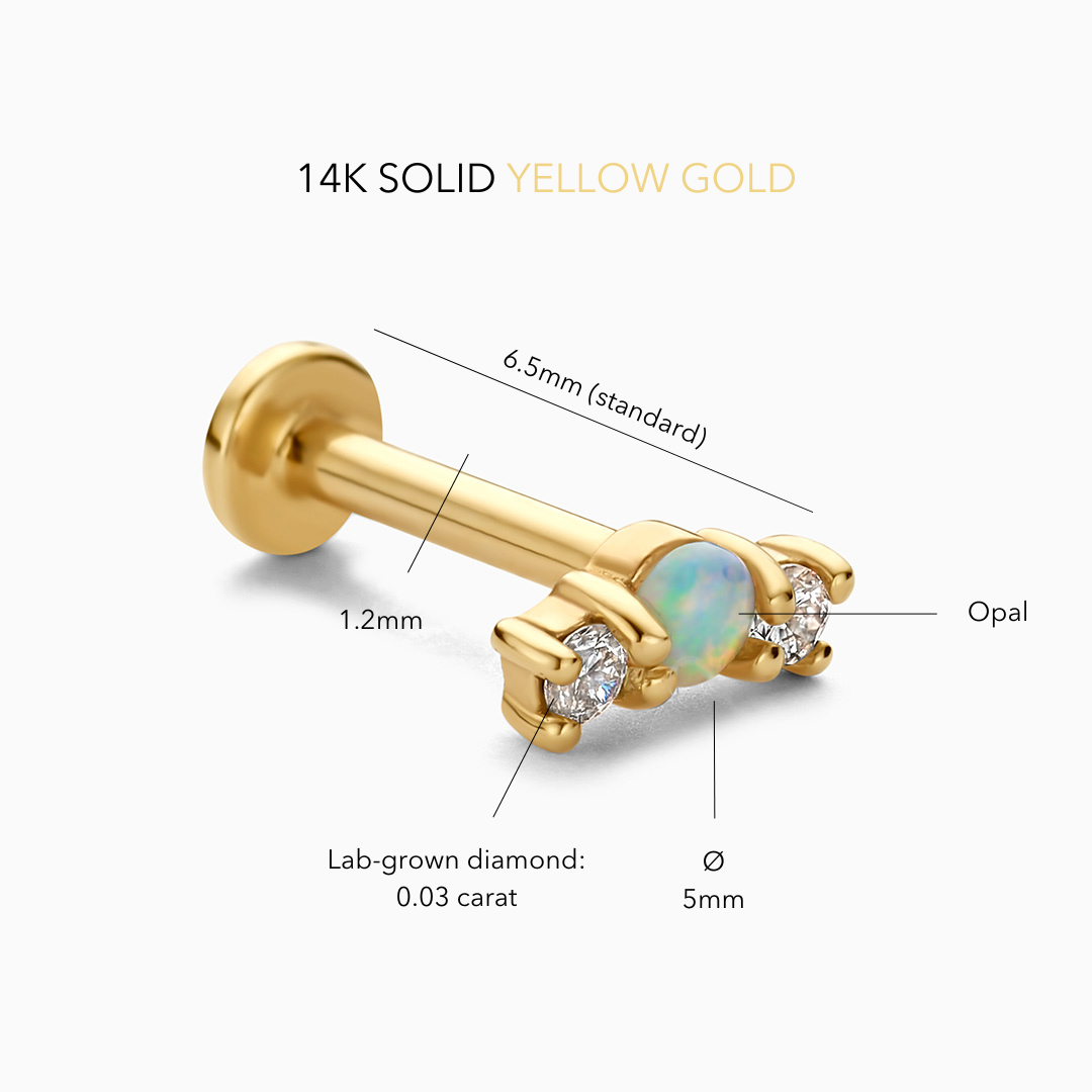 Opal i diamentowy piercing