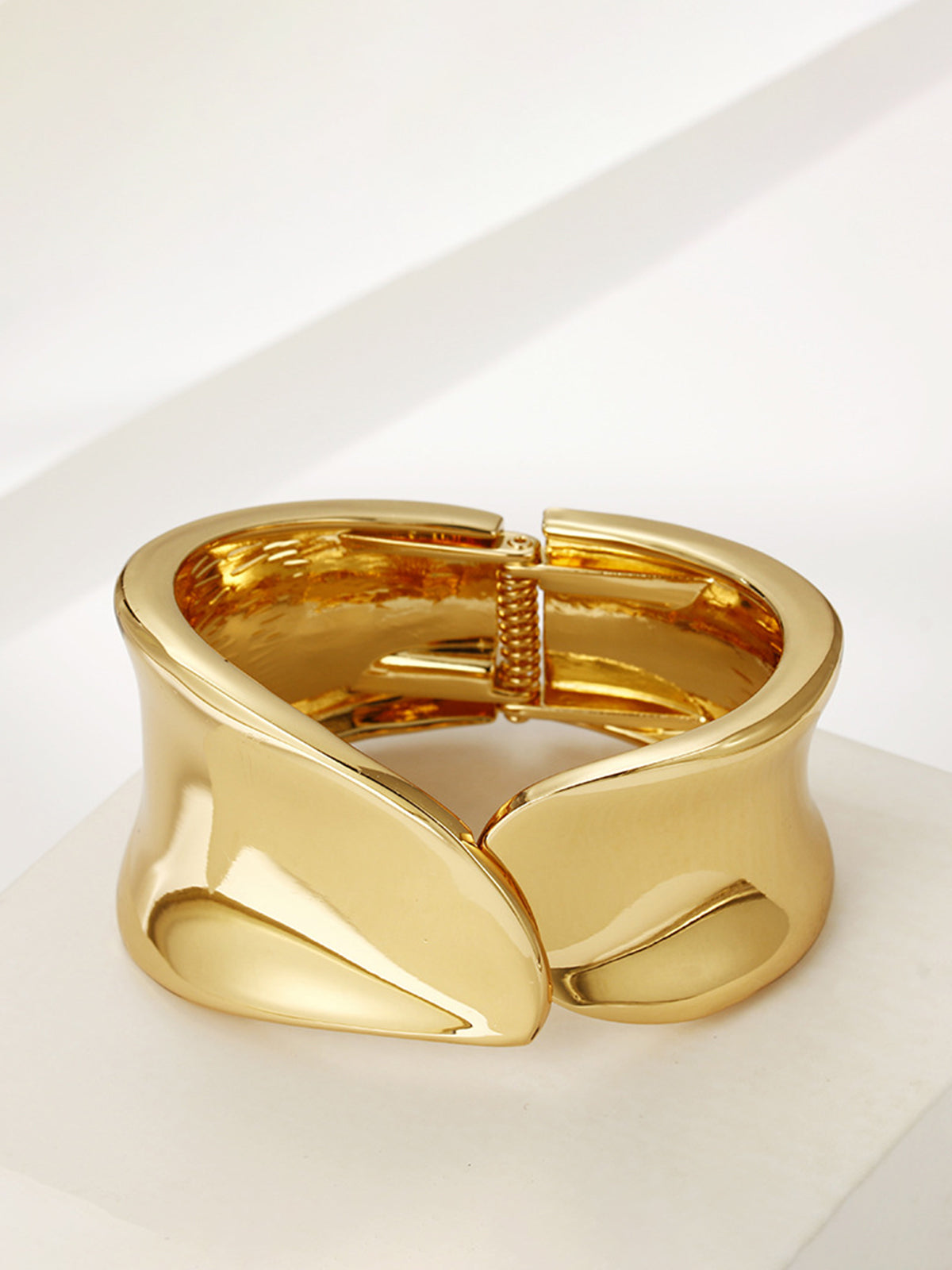 Biżuteria Tunnel Gold Elegancka i modna
