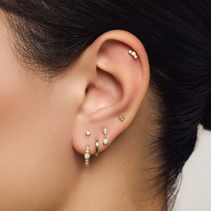 Piercing z opalem i diamentem