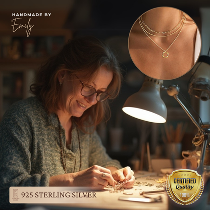 Carmen - Wintageowy Naszyjnik z Łańcuszkiem i Wisiorkiem z Złotym Połyskiem