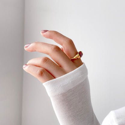 Pierścionek Dziedzictwa Karmazynowy