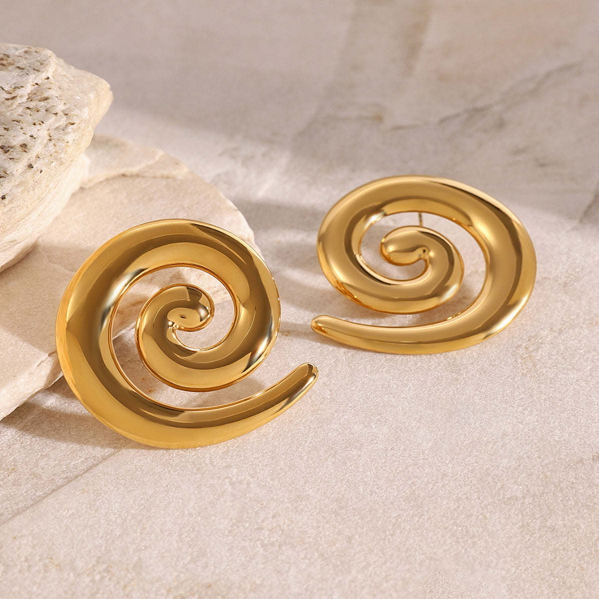Złote kolczyki Zarya Spiral