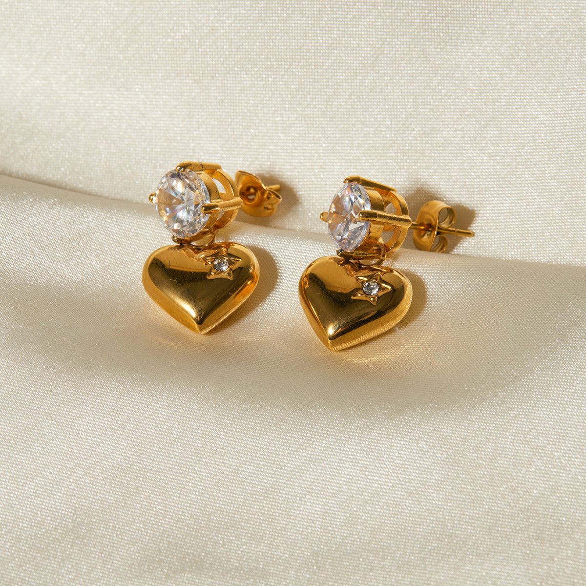Złote kolczyki serca 18k eleganckie Emmeline