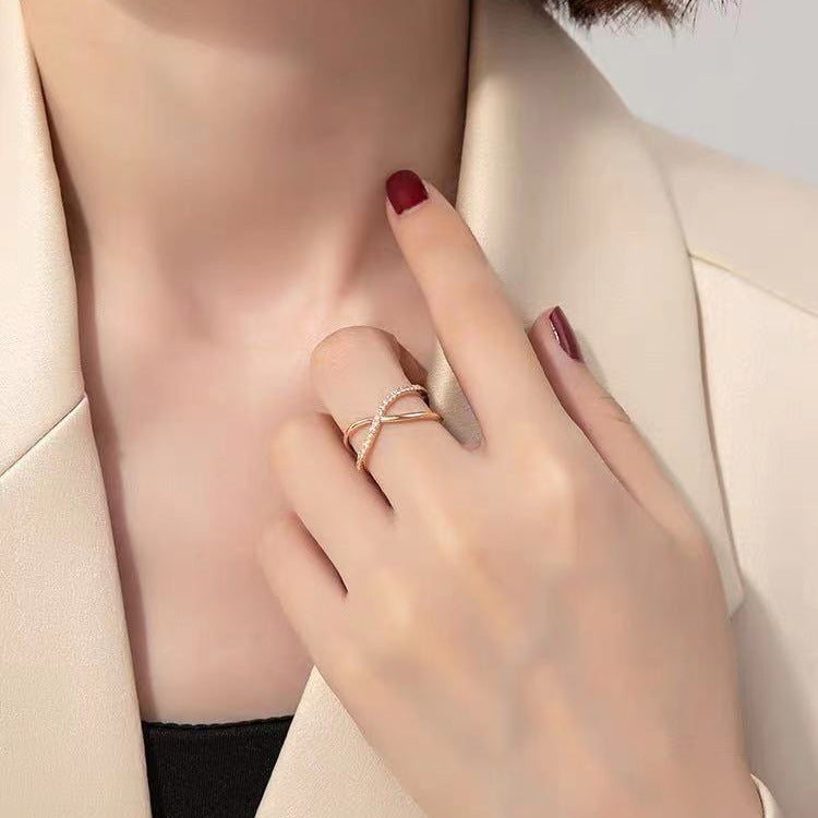 Złoty pierścionek Harmonii Evy