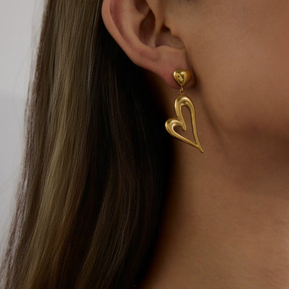Złote kolczyki serca 18k eleganckie Venus