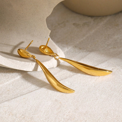 Kolczyki złote fala 18k eleganckie Aspen