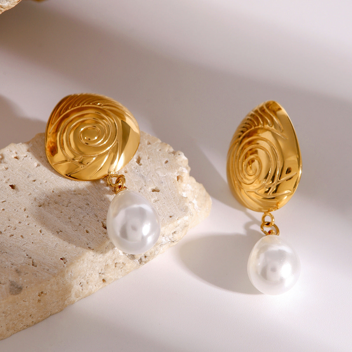 Kolczyki z perłą złote 18k eleganckie Eleonora