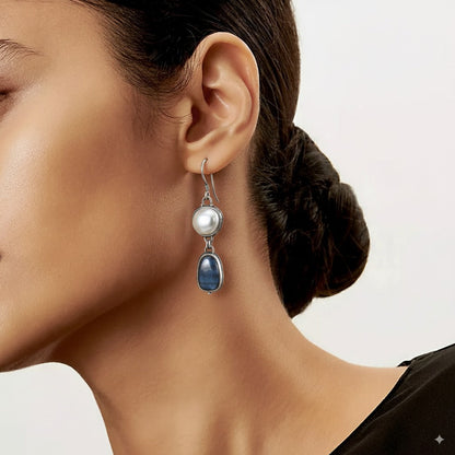 Kolczyki z niebieskim kamieniem i perłą w stylu vintage