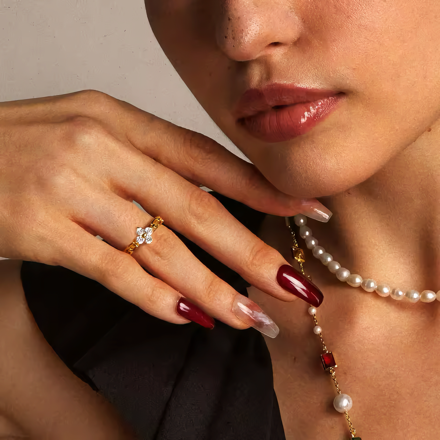 Pierścionek Clestine Diamond Petal Rin
