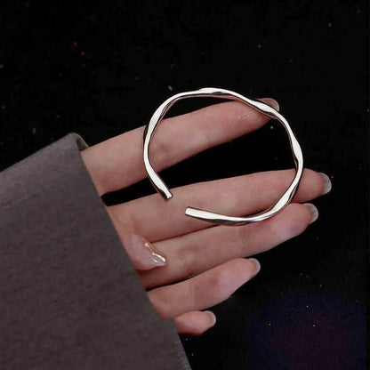 Gruba, nieregularna, regulowana bransoletka ze srebra 925